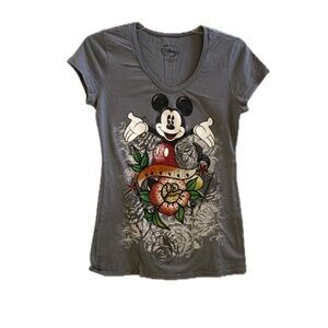 Disney Mickey Mouse Top Tee Size: Large